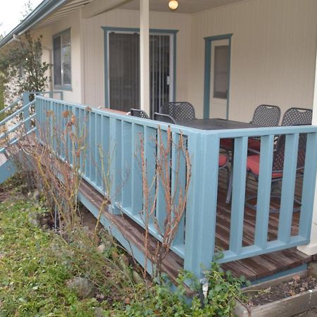 Beautiful 3 Bedroom Home Located Near Yosemite Oakhurst Ngoại thất bức ảnh