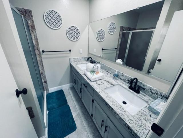 Beautiful 3 Bedroom Home Located Near Yosemite Oakhurst Ngoại thất bức ảnh